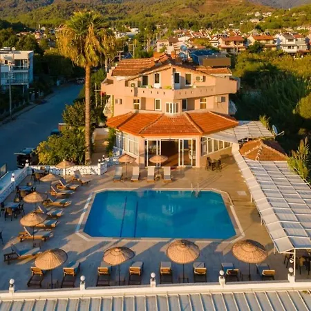 Otel Gece Guenduez Otel Karagedik